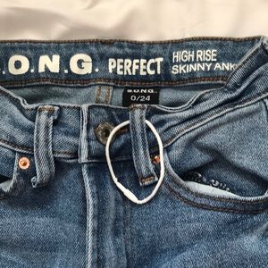 Mixed kid jeans size range from 0/14 Lot of 6